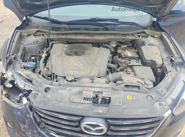 JM3KE4CY8G0885486 2016 MAZDA CX-5 Blue Vista del compartimento del motor