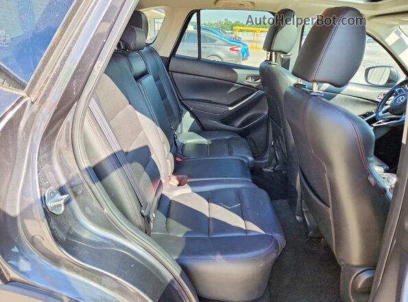 JM3KE4DY2G0682267 2016 MAZDA CX-5 Gray Rear seats view