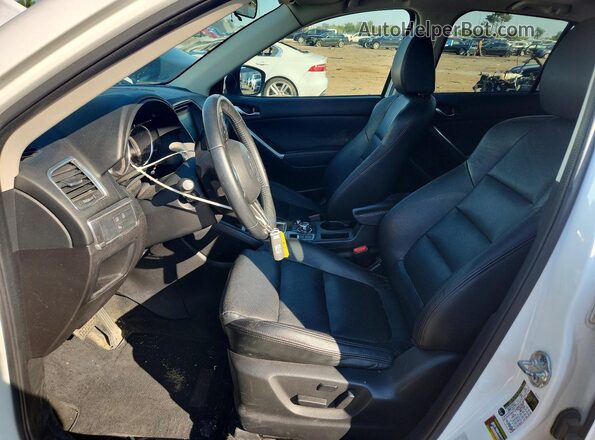 JM3KE4DY6G0649482 2016 MAZDA CX-5 White Widok wnętrza z przodu