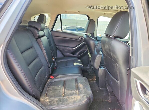 JM3KE4DY6G0794943 2016 MAZDA CX-5 Серебряный Вид задней части салона