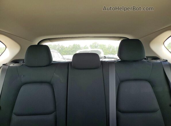 JM3KFABL3H0174295 2017 MAZDA CX-5 White Vista de los asientos traseros