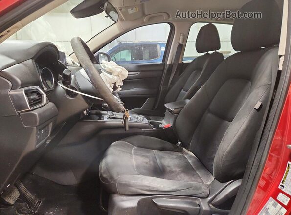 JM3KFABL6H0225577 2017 MAZDA CX-5 Red Widok wnętrza z przodu