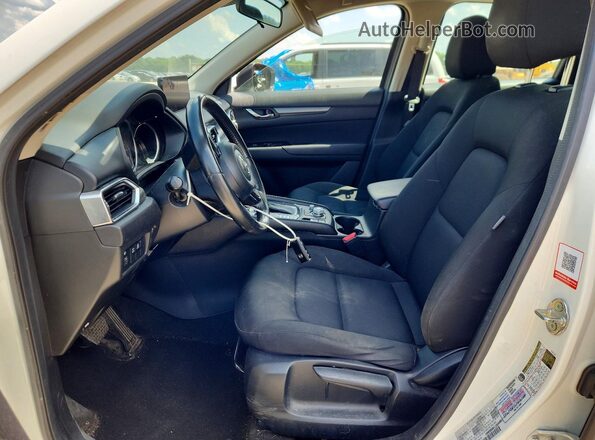 JM3KFABM6M0353286 2021 MAZDA CX-5 White Вид салону спереду