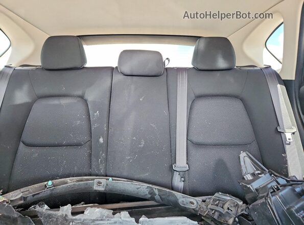 JM3KFABM9J1454988 2018 MAZDA CX-5 White Vista de los asientos traseros