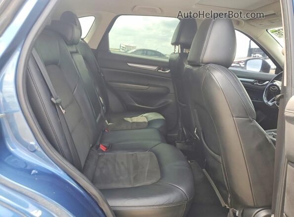JM3KFACL4H0104738 2017 MAZDA CX-5 Синий Вид задней части салона