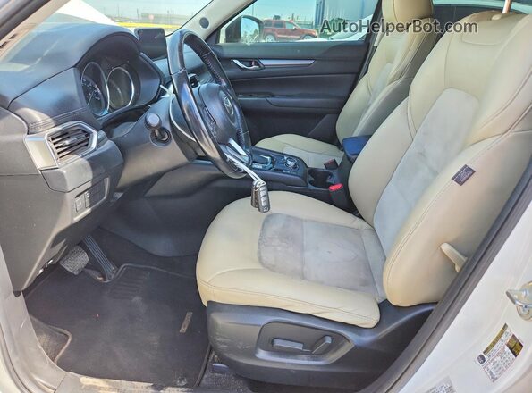 JM3KFACL5H0185930 2017 MAZDA CX-5 White Вид салону спереду