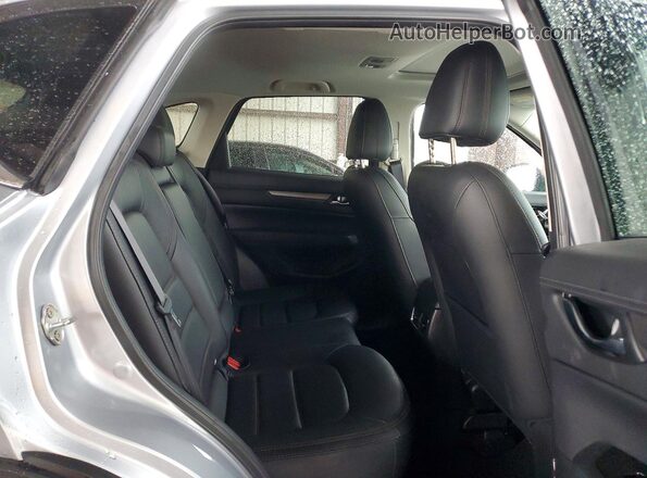 JM3KFACM0M1375244 2021 MAZDA CX-5 Серебряный Вид задней части салона