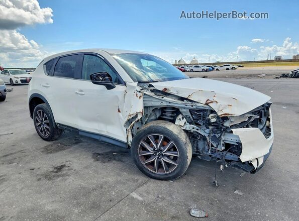 JM3KFACM2J1399315 2018 MAZDA CX-5 White Передня права чверть