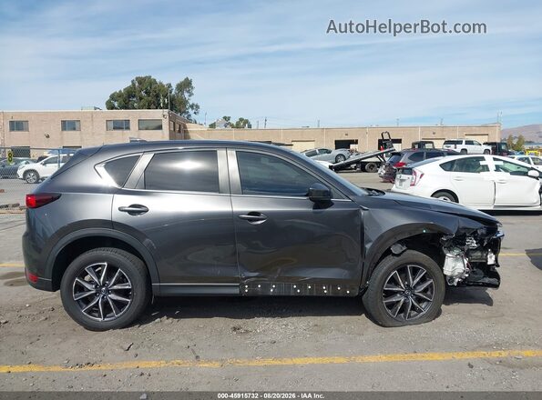 JM3KFACM3J1432323 2018 MAZDA CX-5 Gray Vista interior trasera