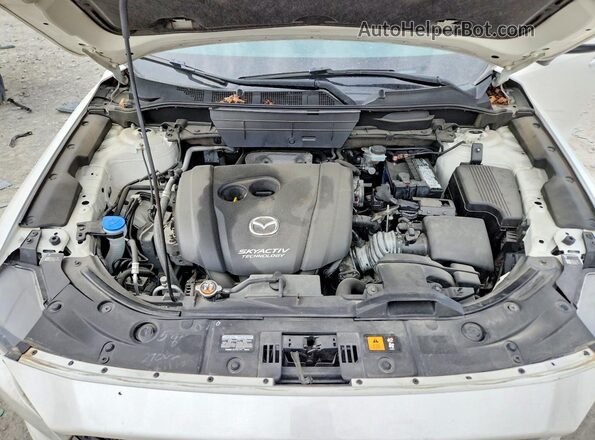 JM3KFACM4J1373721 2018 MAZDA CX-5 White Вид підкапотного простору