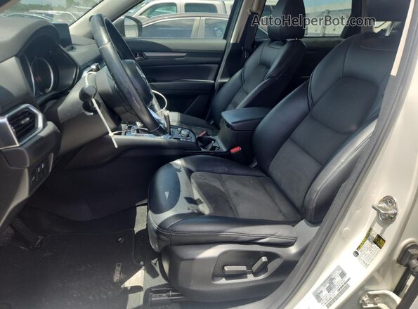 JM3KFACM6K0668892 2019 MAZDA CX-5 White Widok wnętrza z przodu