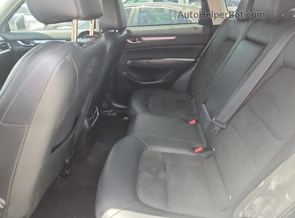 JM3KFACM6K0668892 2019 MAZDA CX-5 White Widok wnętrza z tyłu