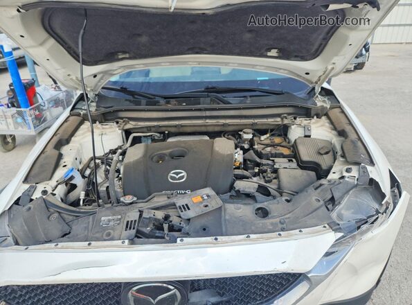 JM3KFACM6L0812975 2020 MAZDA CX-5 White Widok komory silnika