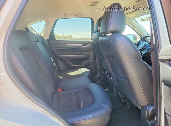 JM3KFACM8L0720573 2020 MAZDA CX-5 White Вид задньої частини салону