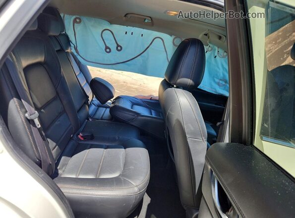 JM3KFACM9M1322204 2021 MAZDA CX-5 Белый Вид задней части салона