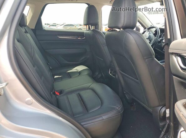 JM3KFADL5H0216575 2017 MAZDA CX-5 Silver უკანა სავარძლების ხედი