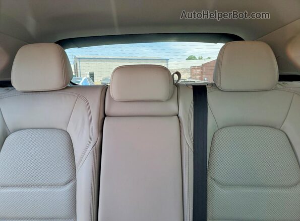 JM3KFADM2J0427635 2018 MAZDA CX-5 Red Widok tylnych siedzeń