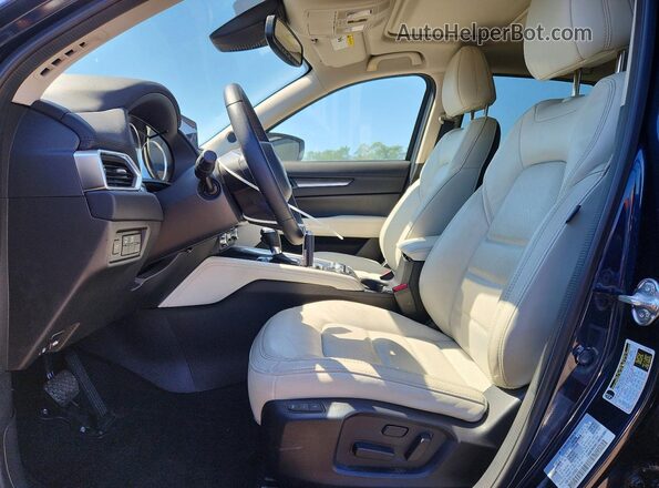 JM3KFADM2J0466564 2018 MAZDA CX-5 Blue Widok wnętrza z przodu