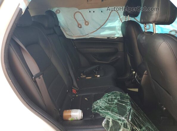 JM3KFADM2K1649118 2019 MAZDA CX-5 White Вид задньої частини салону