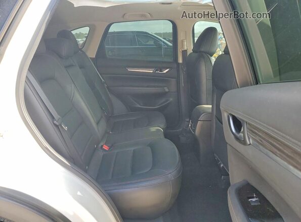 JM3KFADM3K1637852 2019 MAZDA CX-5 White Rear interior view
