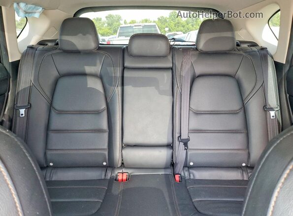 JM3KFADM3K1637852 2019 MAZDA CX-5 White Rear seats view