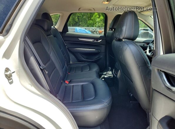 JM3KFADM3M0469851 2021 MAZDA CX-5 White უკანა სალონის ხედი
