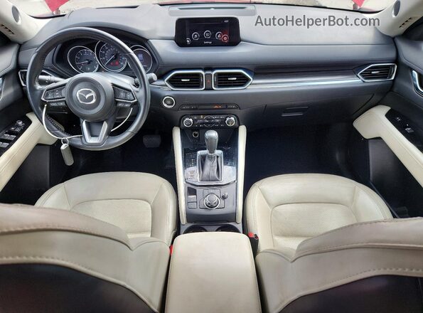 JM3KFADM9J0340704 2018 MAZDA CX-5 Red Widok deski rozdzielczej