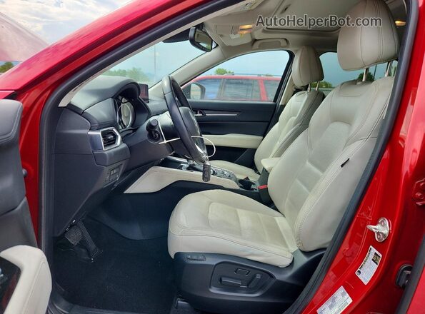 JM3KFADM9J0340704 2018 MAZDA CX-5 Red Widok wnętrza z przodu