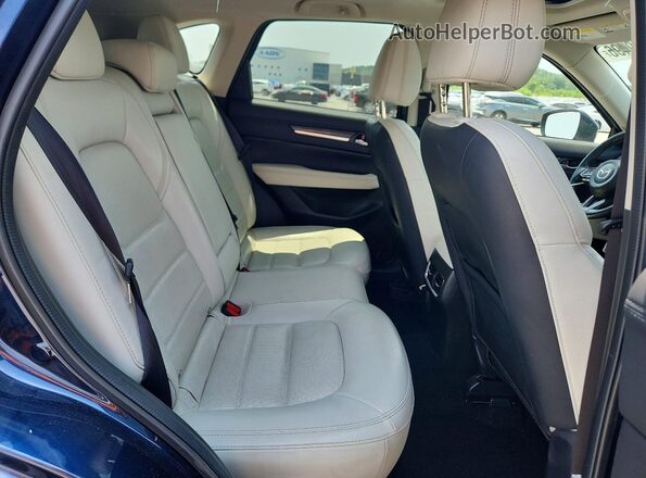 JM3KFADMXJ1440479 2018 MAZDA CX-5 Blue Vista de los asientos traseros