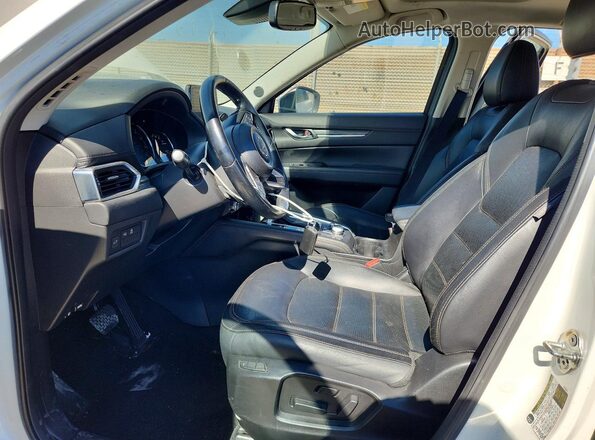 JM3KFBAY7L0864451 2020 MAZDA CX-5 White Vista interior delantera