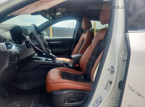 JM3KFBAYXS0567706 2025 MAZDA CX-5 White Front interior view