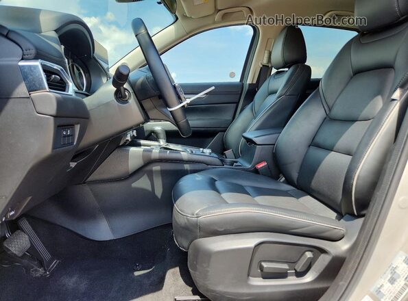 JM3KFBBL0S0681233 2025 MAZDA CX-5 Silver Front interior view