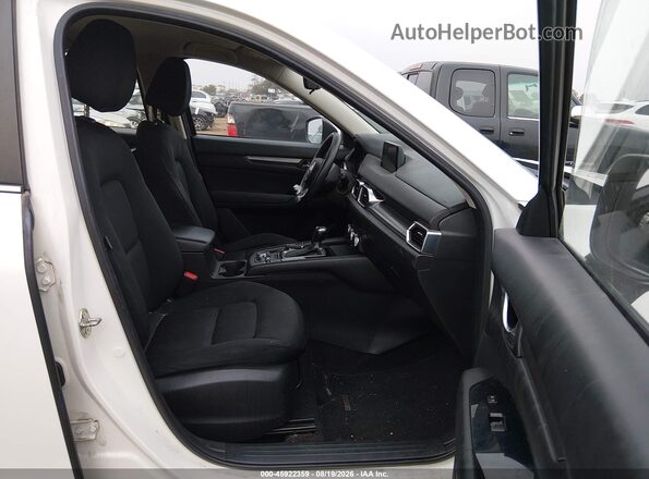 JM3KFBBL3H0130660 2017 MAZDA CX-5 White Vista interior delantera