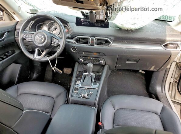 JM3KFBBL3R0509868 2024 MAZDA CX-5 Silver Vista del salpicadero