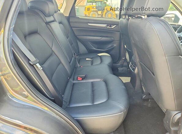 JM3KFBBL6R0426399 2024 MAZDA CX-5 Gray Widok wnętrza z tyłu