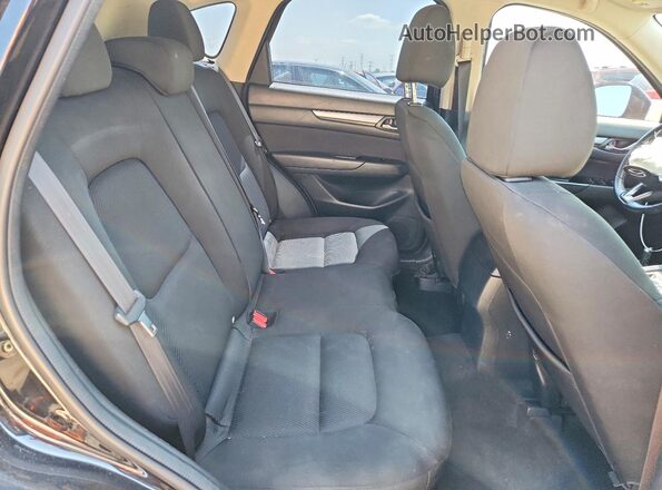 JM3KFBBM0K1603960 2019 MAZDA CX-5 Black Widok wnętrza z tyłu