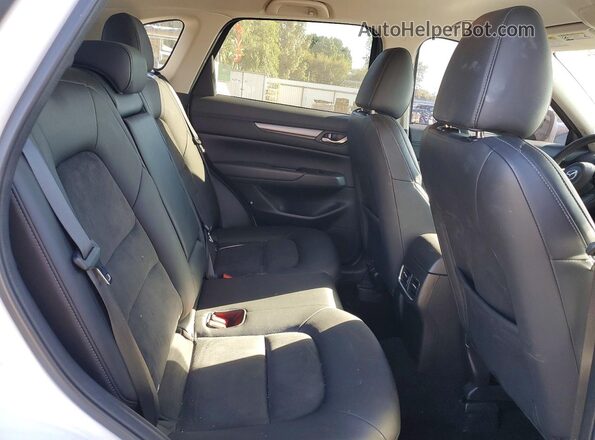 JM3KFBBM2P0207994 2023 MAZDA CX-5 White Widok wnętrza z tyłu