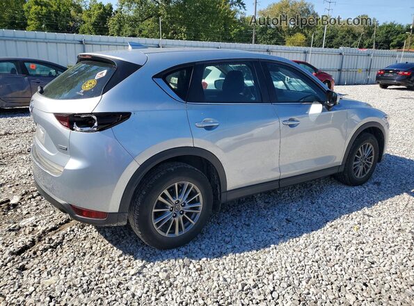 JM3KFBBM4J1452877 2018 MAZDA CX-5 Silver Widok z przodu