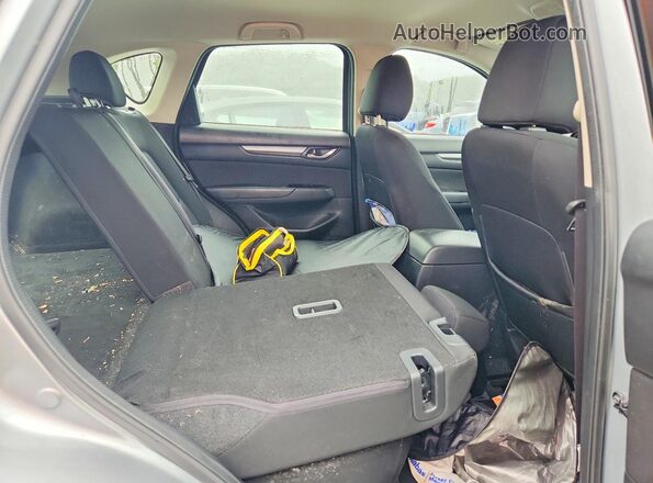 JM3KFBBM8J0353677 2018 MAZDA CX-5 Silver Հետևի նստատեղերի տեսք