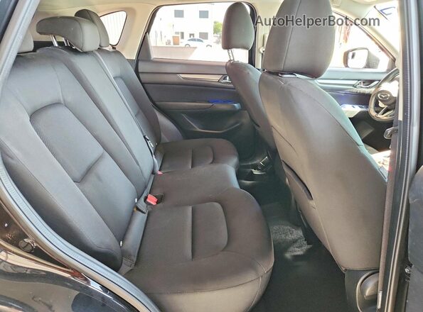JM3KFBBMXJ0334208 2018 MAZDA CX-5 Black Widok tylnych siedzeń