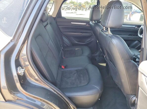 JM3KFBCL0H0133899 2017 MAZDA CX-5 Серый Вид задней части салона
