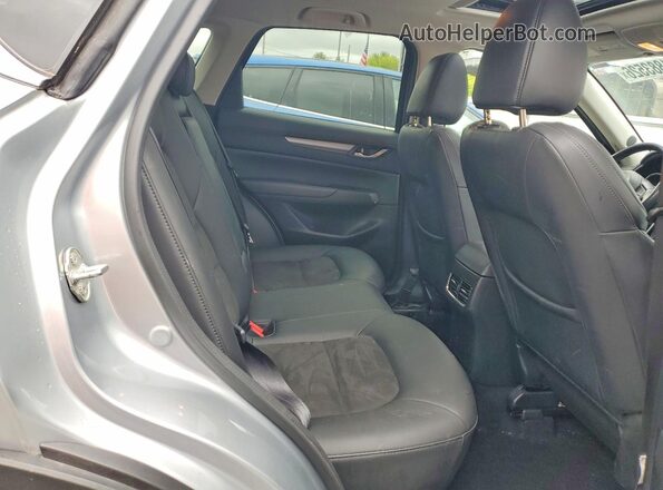 JM3KFBCL1H0202969 2017 MAZDA CX-5 Silver Rear interior view