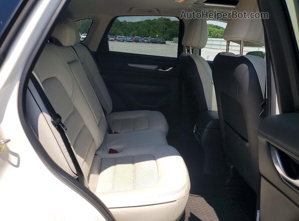 JM3KFBCL2R0407721 2024 MAZDA CX-5 White Вид задньої частини салону