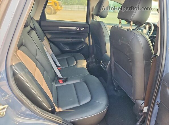JM3KFBCL3R0496666 2024 MAZDA CX-5 Gray Widok wnętrza z tyłu