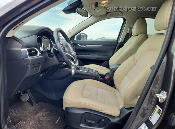 JM3KFBCL4H0205655 2017 MAZDA CX-5 Gray Вид салону спереду