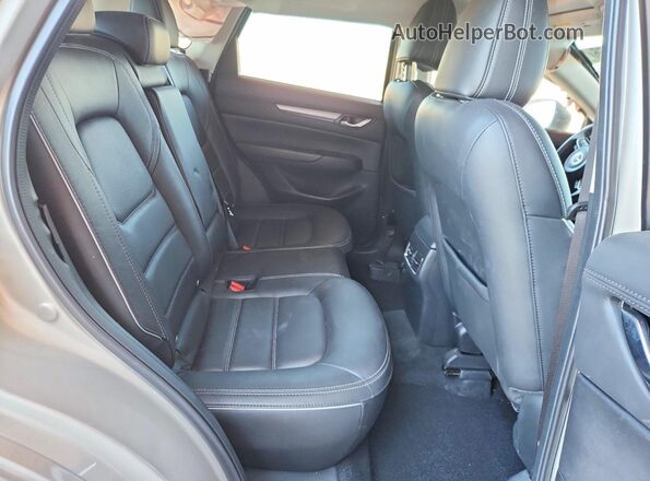 JM3KFBCL5S0678178 2025 MAZDA CX-5 Silver Սալոնի հետևի տեսք