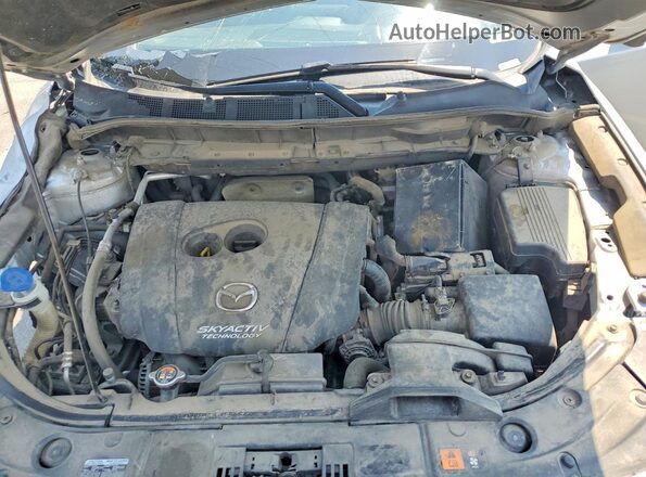 JM3KFBCL7H0113357 2017 MAZDA CX-5 Silver Vista del compartimento del motor