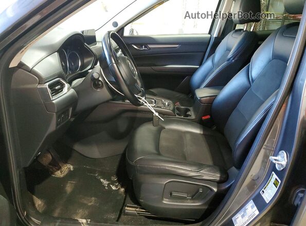 JM3KFBCLXH0167686 2017 MAZDA CX-5 Gray Widok wnętrza z przodu