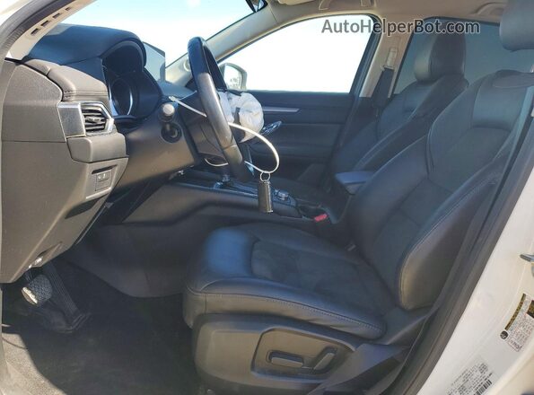 JM3KFBCM0M0356754 2021 MAZDA CX-5 White Front interior view