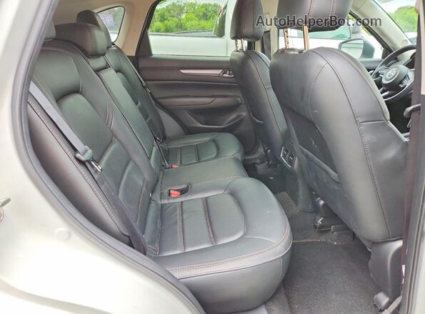 JM3KFBCM0P0180535 2023 MAZDA CX-5 White Vista interior trasera